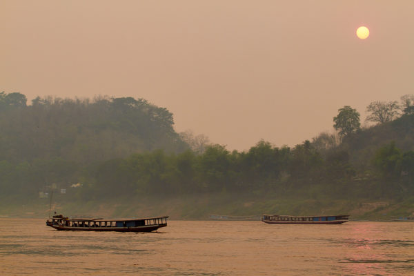Pvk | Photo Pirogues sur le Mekong, Laos