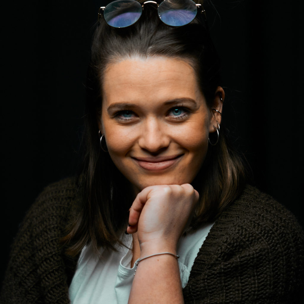 Reportage photo d'entreprise : pourquoi choisir un photographe professionnel ? 2 Pvk Photo | Shooting photo corporate, portrait femme